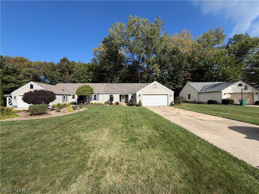 Photo of 556 Greenside Drive, Painesville Township, OH 44077 (MLS # 5203209)