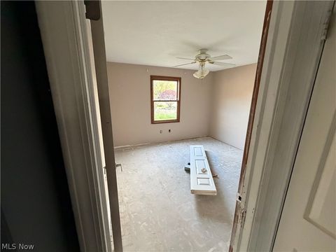 Tiny photo for 556 Greenside Drive, Painesville Township, OH 44077 (MLS # 5203209)