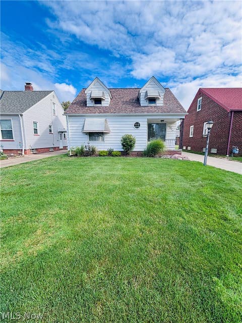 Photo of 7704 Dartworth Drive, Parma, OH 44129 (MLS # 5239403)