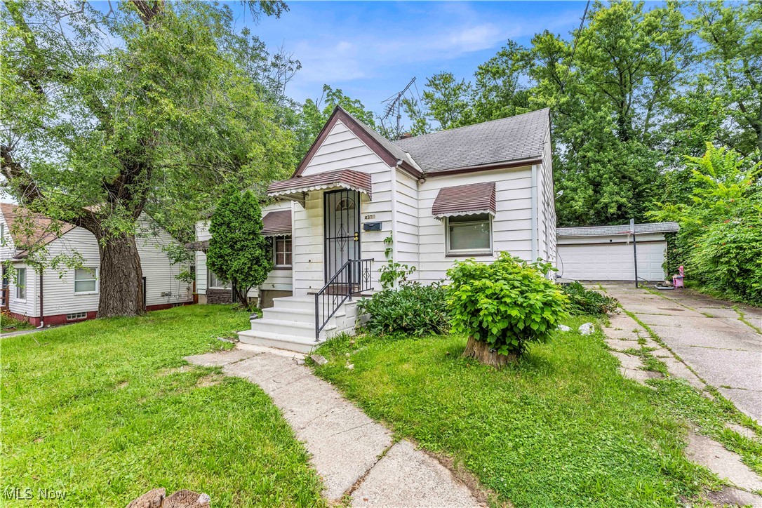 4325 E 163rd Street