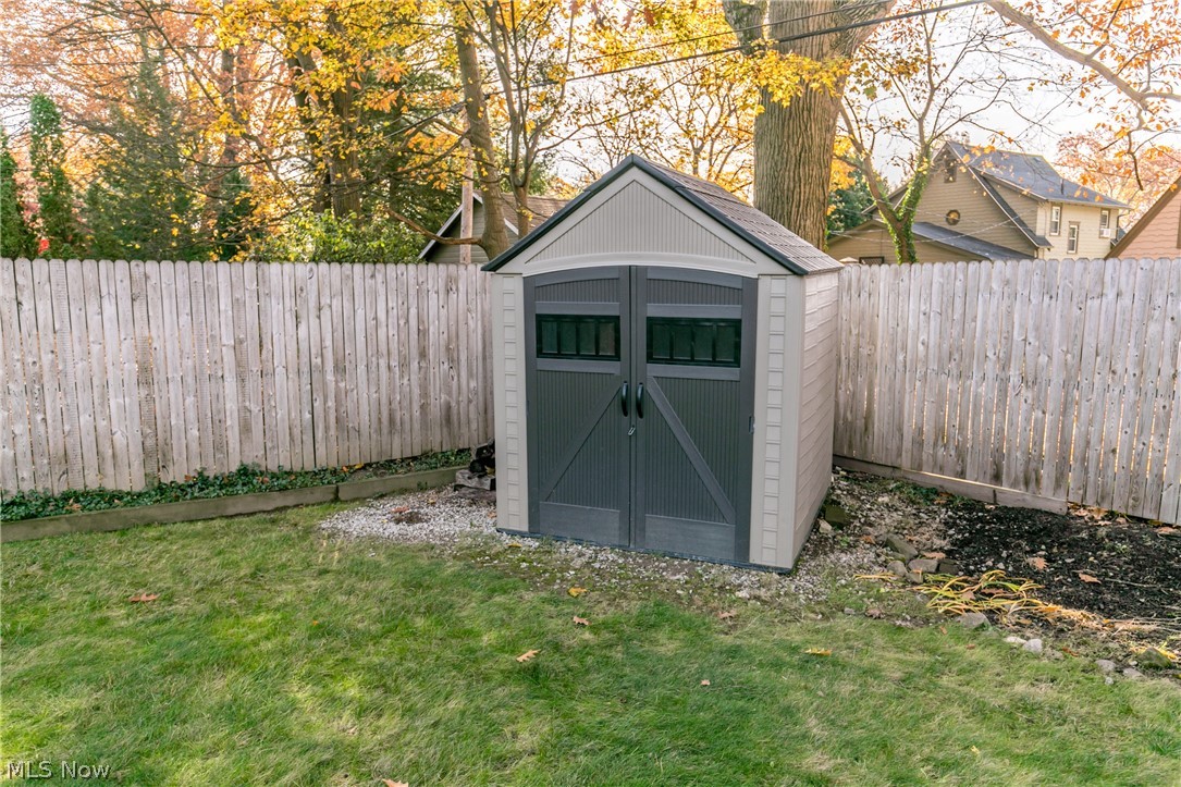 Country Club Estates - Residential