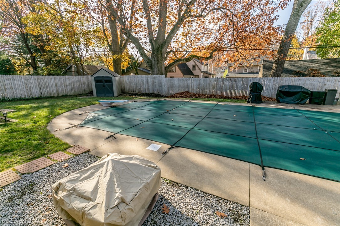 Country Club Estates - Residential