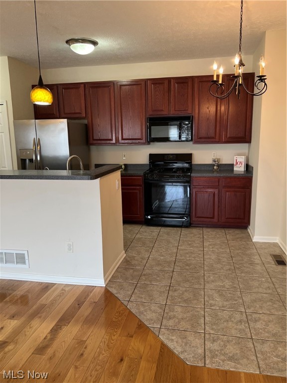 Harbor Walk/Black River 03 - Residential