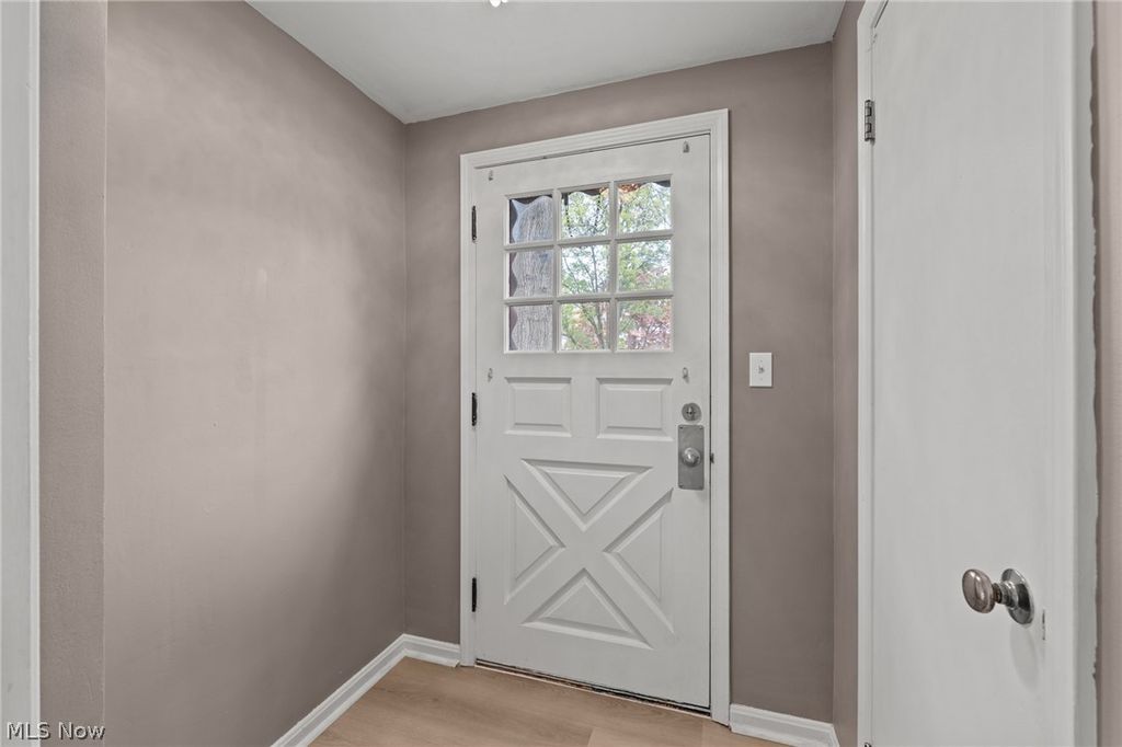Photo of 21204 Halworth Road, Beachwood, OH 44122 (MLS # 5205070)