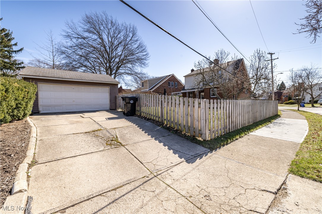 15054 Rosemary Avenue, Cleveland, Ohio image 24
