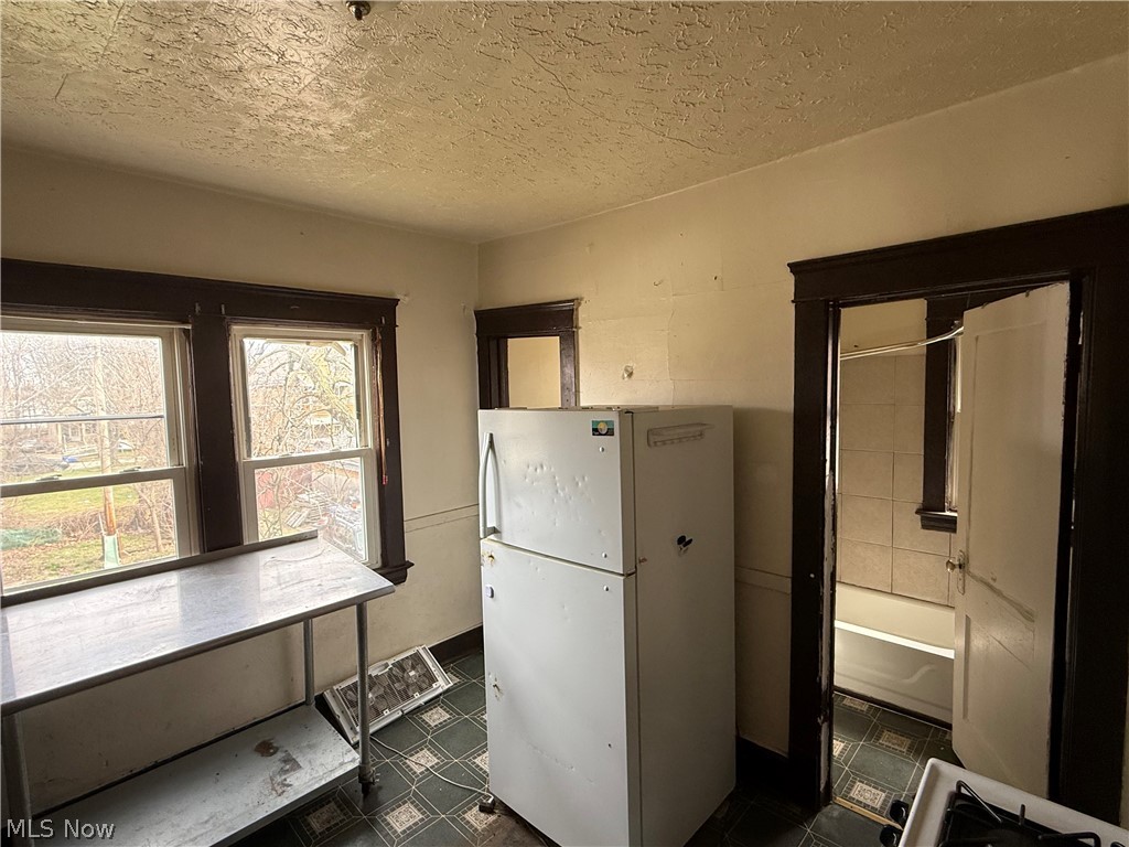 Johnson Realty Companys - Residential Income