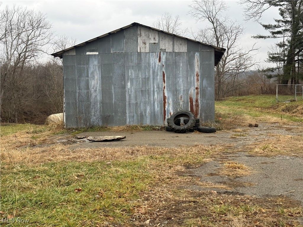 Photo of La Vona Dr, Zanesville, OH 43701 (MLS # 5178273)