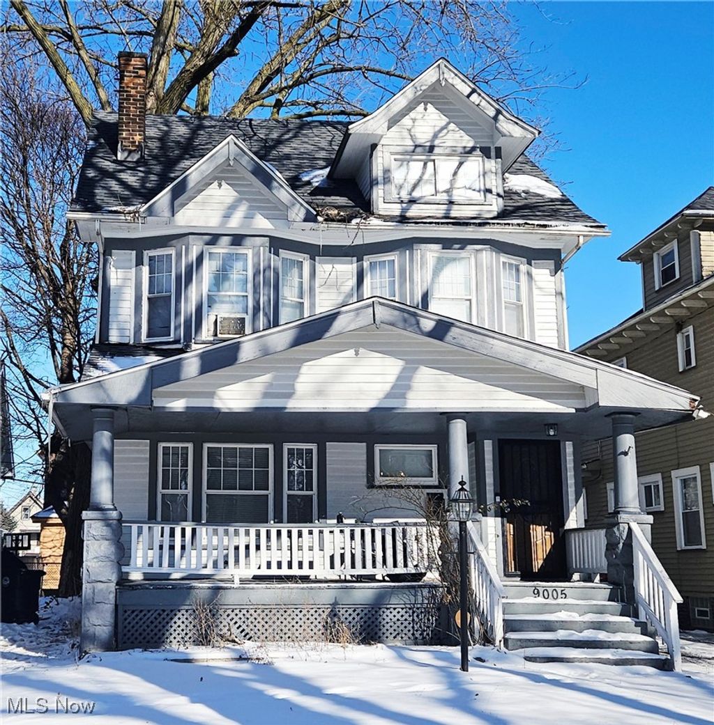 Photo of 9005 Columbia Avenue, Cleveland, OH 44108 (MLS # 5184646)