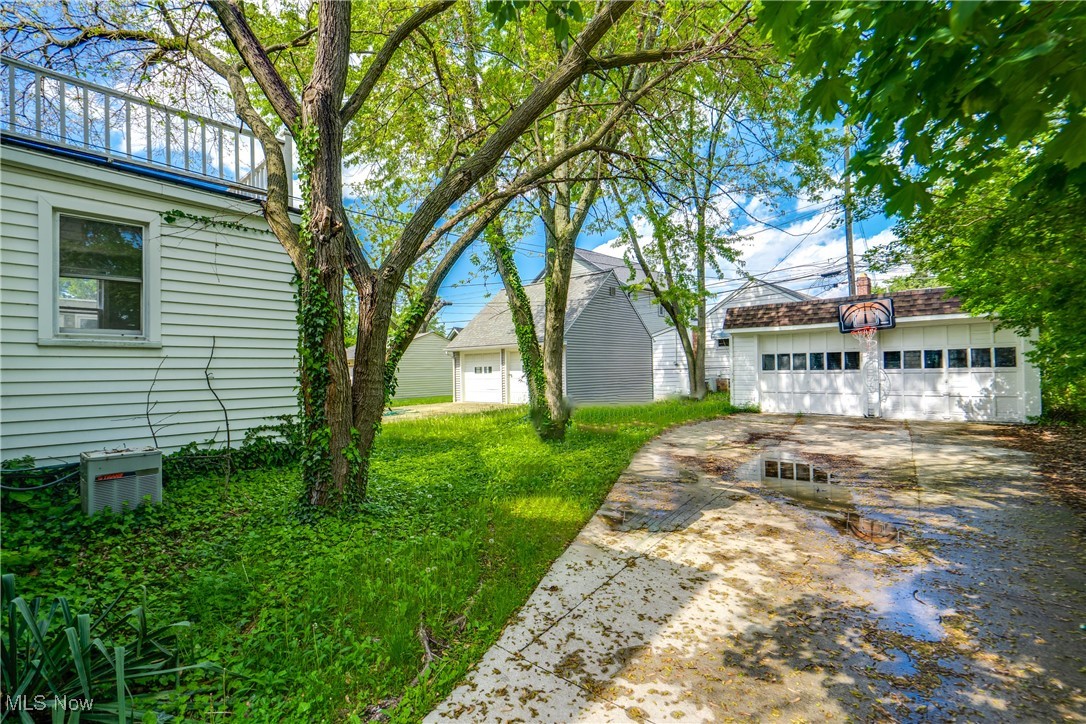 161 E 219th Street, Euclid, Ohio image 22
