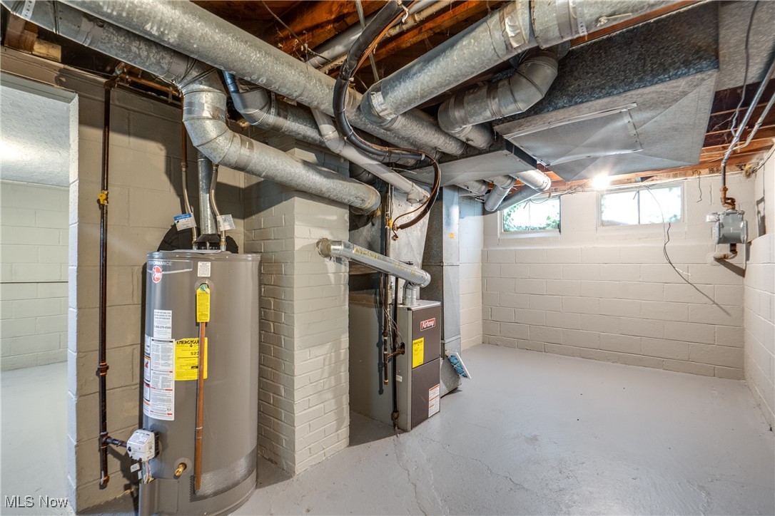 161 E 219th Street, Euclid, Ohio image 36