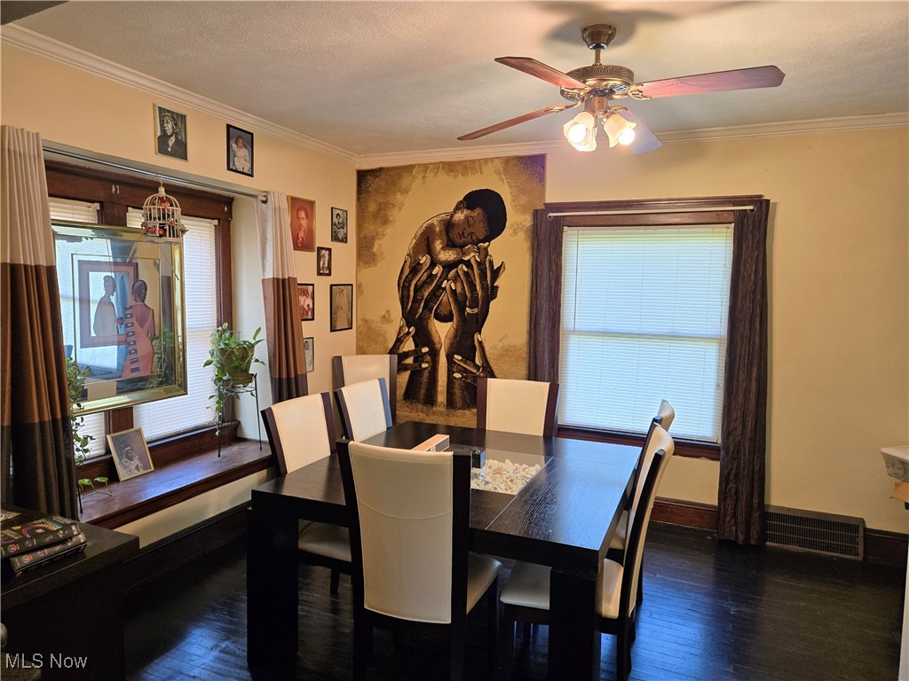 18609 Shawnee Avenue