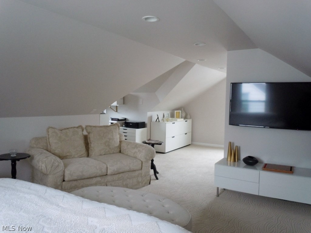 Associated Inv Cos Orchard Heights - Residential