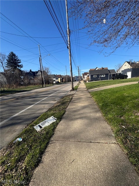 Multifamily For Sale - 3741 E 71st Street<br/> Cuyahoga County, Cleveland, OH 44105