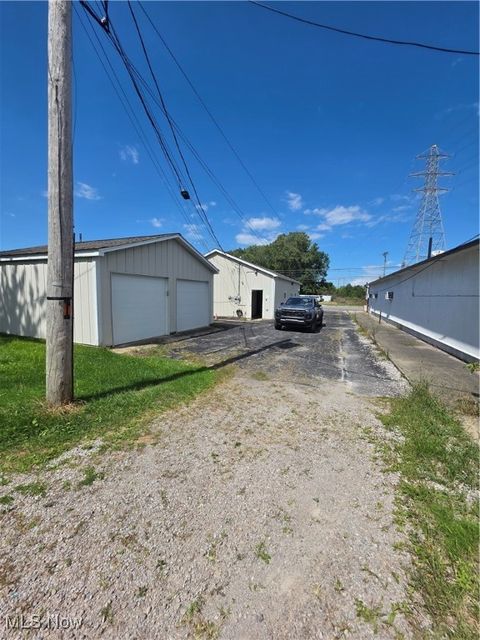 Tiny photo for 41981 N Ridge Road, Elyria, OH 44035 (MLS # 5158518)