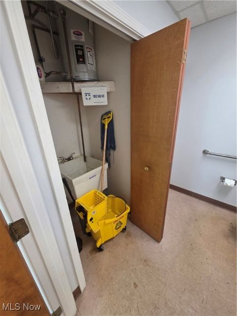 Tiny photo for 41981 N Ridge Road, Elyria, OH 44035 (MLS # 5158518)