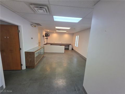 Tiny photo for 41981 N Ridge Road, Elyria, OH 44035 (MLS # 5158518)