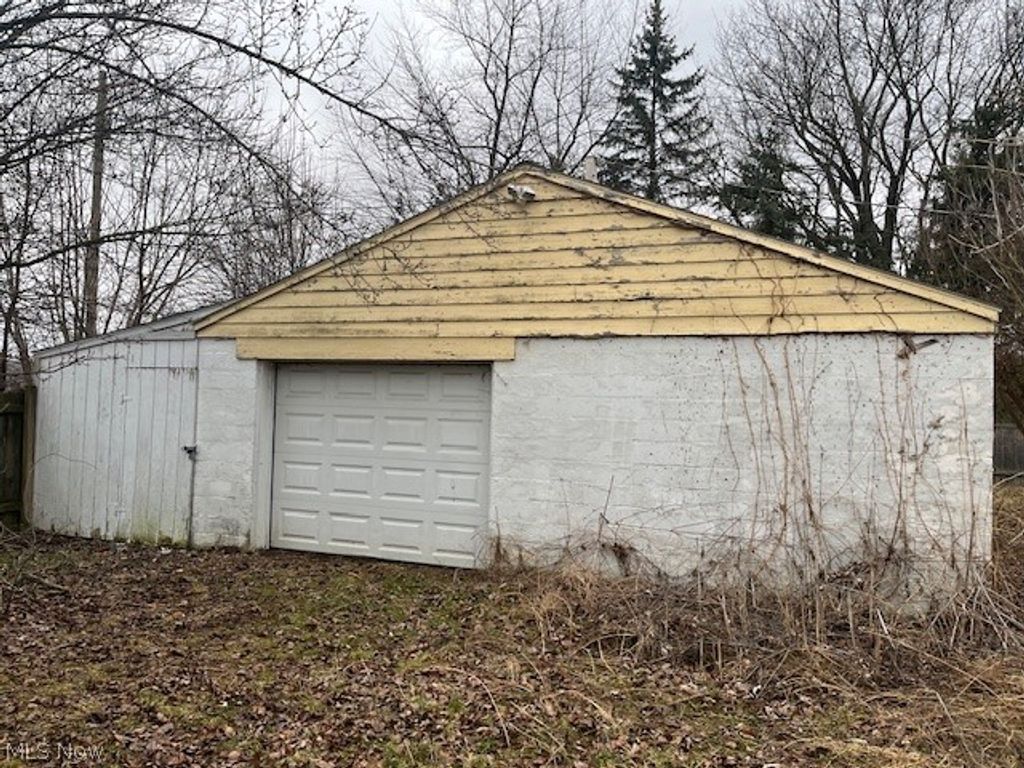 Photo of 408 W 7th Street, Sycamore, OH 44882 (MLS # 5188854)