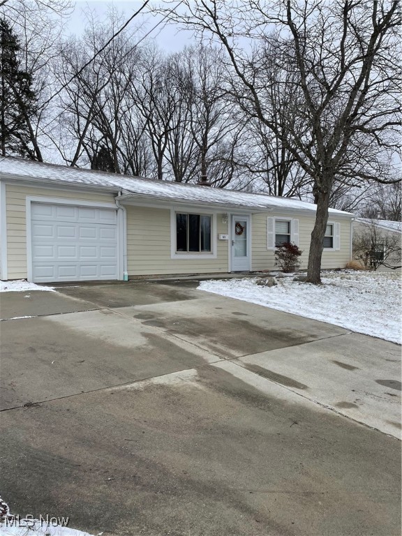 3631 Hiwood Avenue, Stow, Ohio image 3