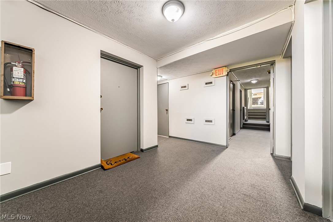 Golden Oaks Condo - Residential