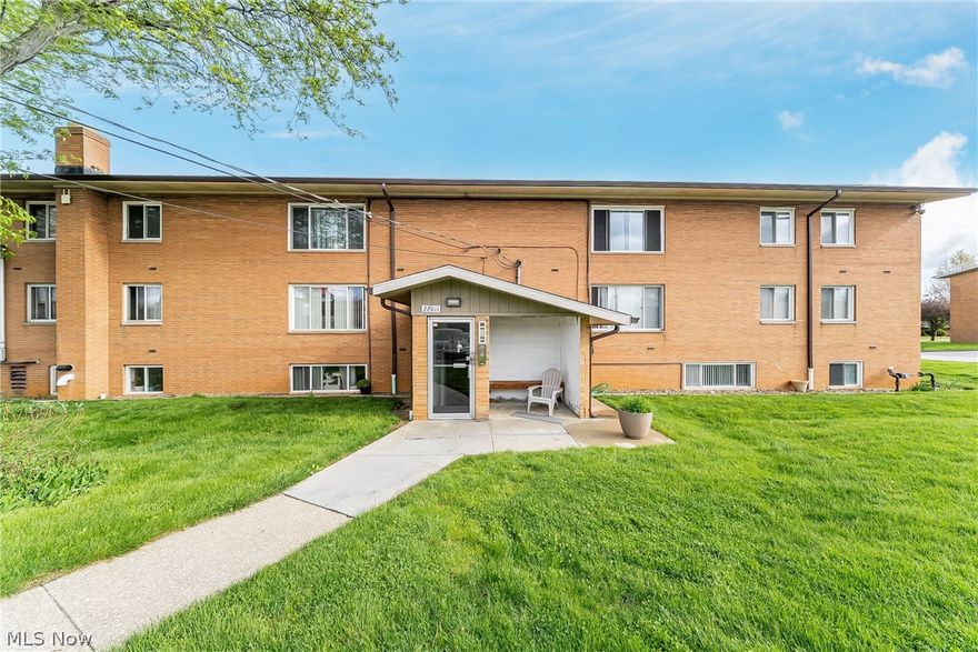 Welcome to this spacious and well-maintained one-bedroom condo in the heart of Rocky River. Being a corner unit, it's 240+ sq feet bigger than the other one-bedroom units in the building! Inside you'll find an open layout, freshly painted kitchen, new light fixtures, and durable, neutral-toned LVP flooring that complements any style. Multiple closets offer generous flexibility of use. Located just steps from the unit, the common laundry area adds ease to your routine and includes a storage unit for additional space. The building itself features a recently updated entryway, and the dedicated covered parking space is close to the entry door. Ideally situated near grocery stores, restaurants, and a movie theater, this location also offers quick access to the highway—making commuting and everyday errands simple. A great opportunity to enjoy low-maintenance living in one of Rocky River’s most convenient locations.
