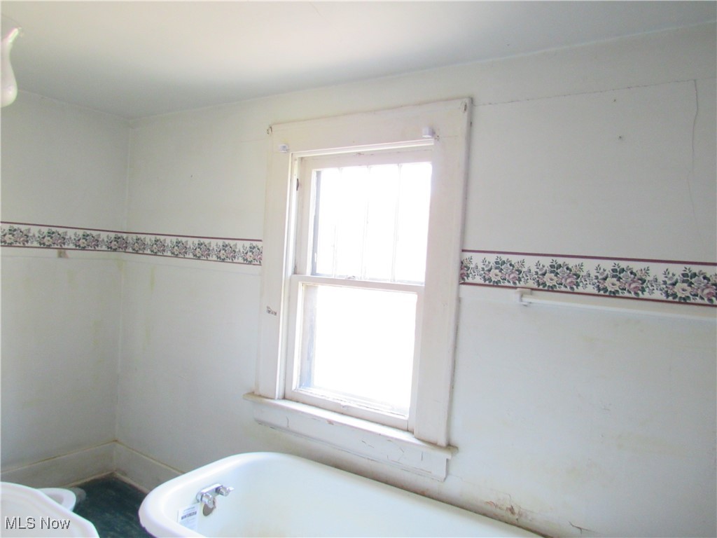1074 Taylor Street, Akron, Ohio image 14