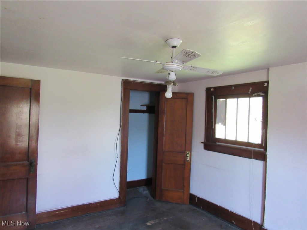 1074 Taylor Street, Akron, Ohio image 24