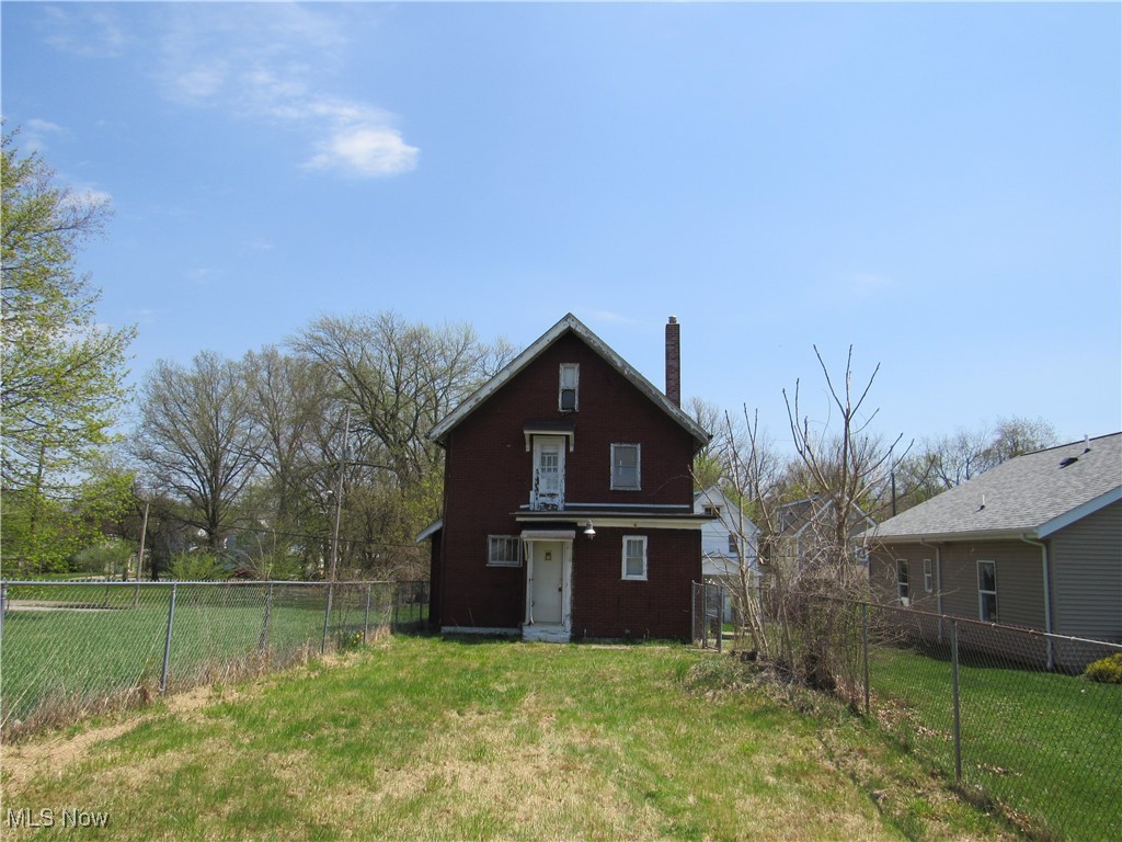 1074 Taylor Street, Akron, Ohio image 38