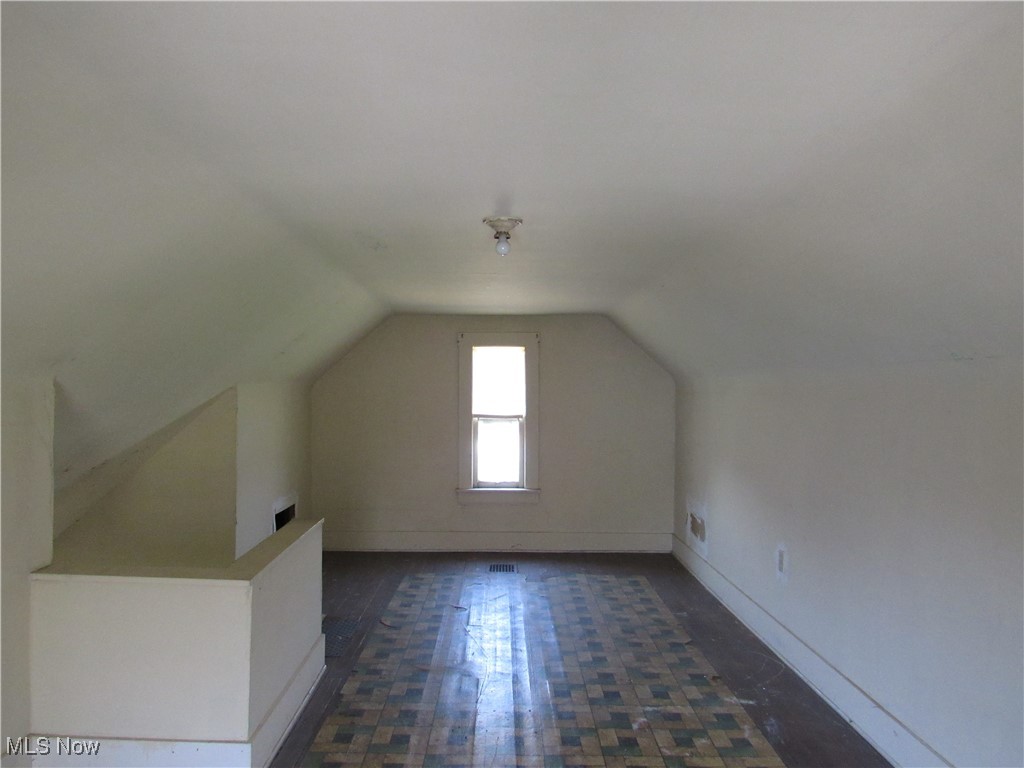 1074 Taylor Street, Akron, Ohio image 30