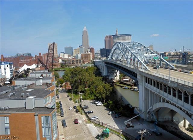 Stonebridge Condos - Residential