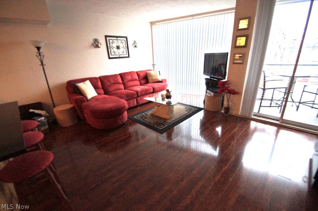 Stonebridge Condos - Residential