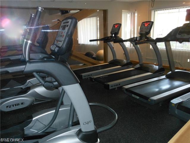 Stonebridge Condos - Residential