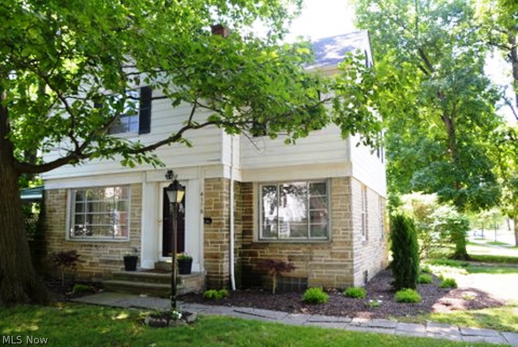 This home has many updates: newer 90% high efficiency furnace, April Air, Both Full Baths are Brand New & Gorgeous..., Gleaming HWF, AC New as of July 2011. Granite in Kitchen. New Refrigerator & Freshly Painted Cabinets. Full Bath on 1st & 1st Floor Bedroom or Den...whatever your needs ... Like new ! Beautiful Shady Corner Lot with Fully Fenced Yard on Fabulous Tree Lined Street. Walk to John Carroll, Fairmount Circle & Purvis Community Pool. Minutes from University Circle & Cleveland Museum of Art, Severance Hall etc.then a few minutes to Rock Hall, Jacobs Field, Browns Stadium, Horseshoe Casino all in Fabulous Downtown Cleveland. Immediate Occupancy. SARO. Welcome to University Heights, City of Beautiful Homes ! THE BEST OPPORTUNITY IN UNIVERSITY HEIGHTS.