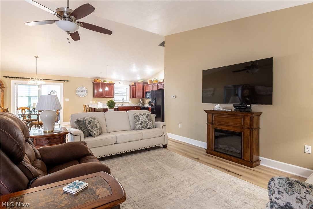 Oak Tree Villas - Residential