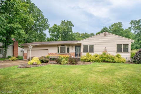 Homes For Sale - 6149 Elk Road<br/> Canfield, OH 44406