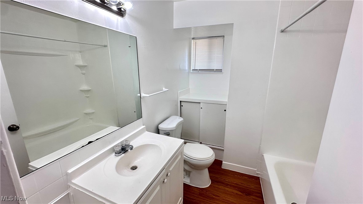 Colonial Park 01 Condo - Residential