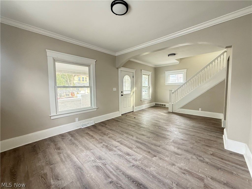 Photo of 3876 W 17th Street, Cleveland, OH 44109 (MLS # 5194421)