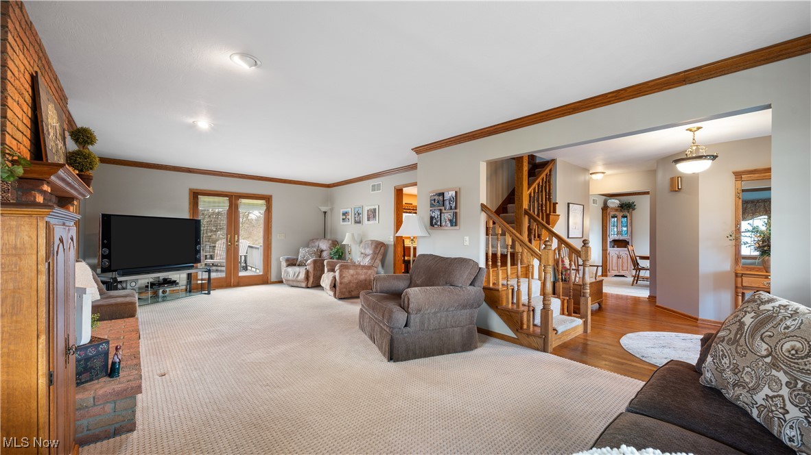 1736 Springhaven Circle, Massillon, Ohio image 8