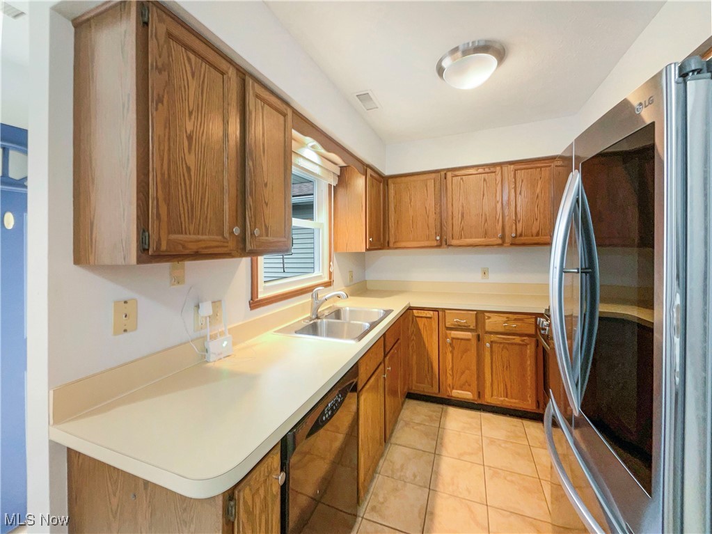 1852 Lillian Road, Stow, Ohio image 6