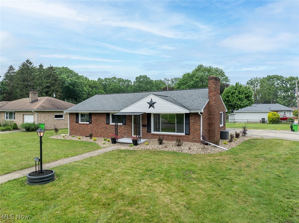 120 S Mckinley Avenue, Dover, Ohio image 2