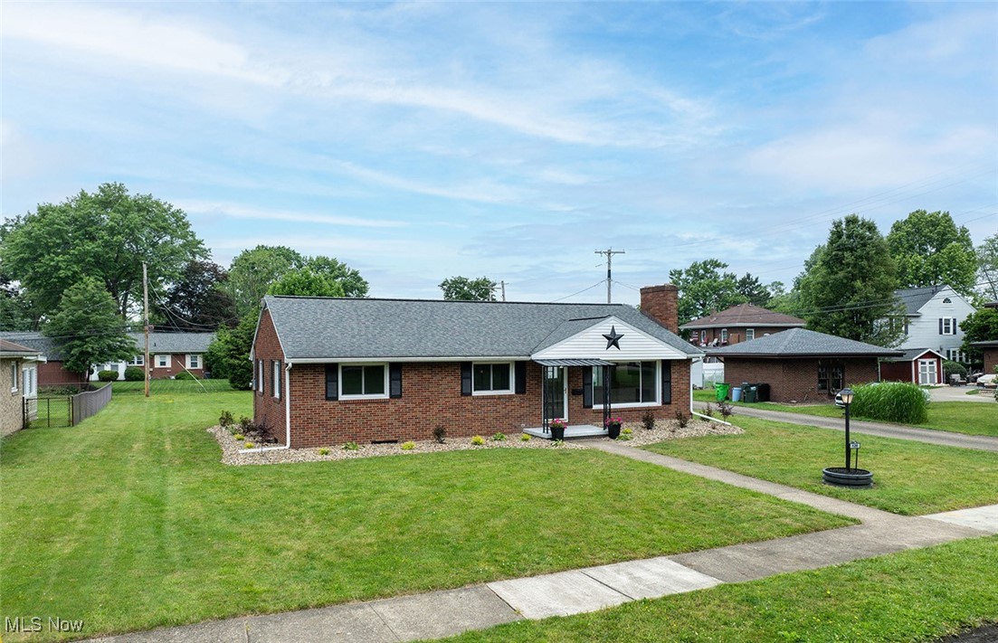 120 S Mckinley Avenue, Dover, Ohio image 1