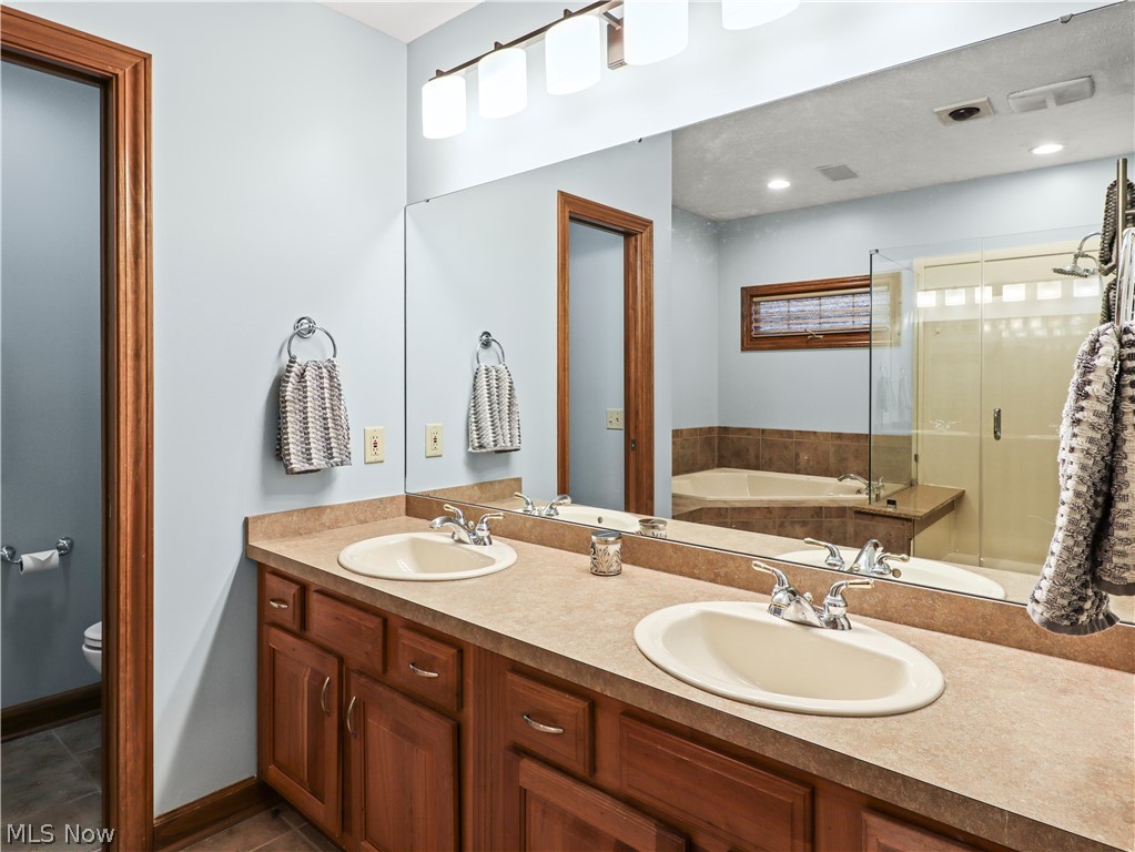 Players Club Condo - Residential