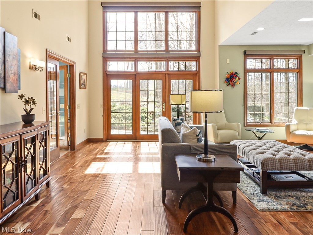 Players Club Condo - Residential