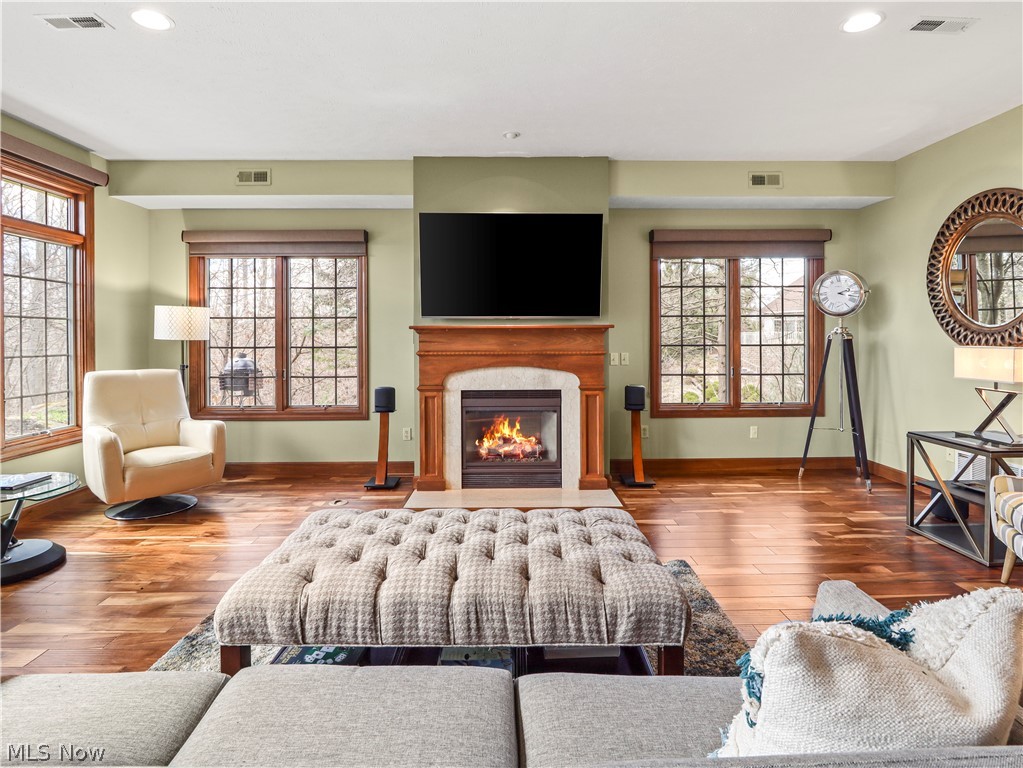 Players Club Condo - Residential