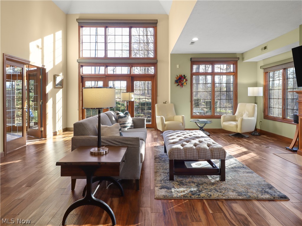 Players Club Condo - Residential