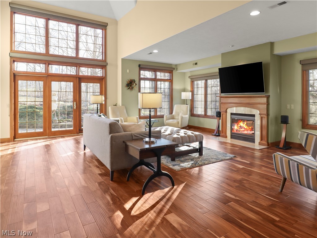 Players Club Condo - Residential