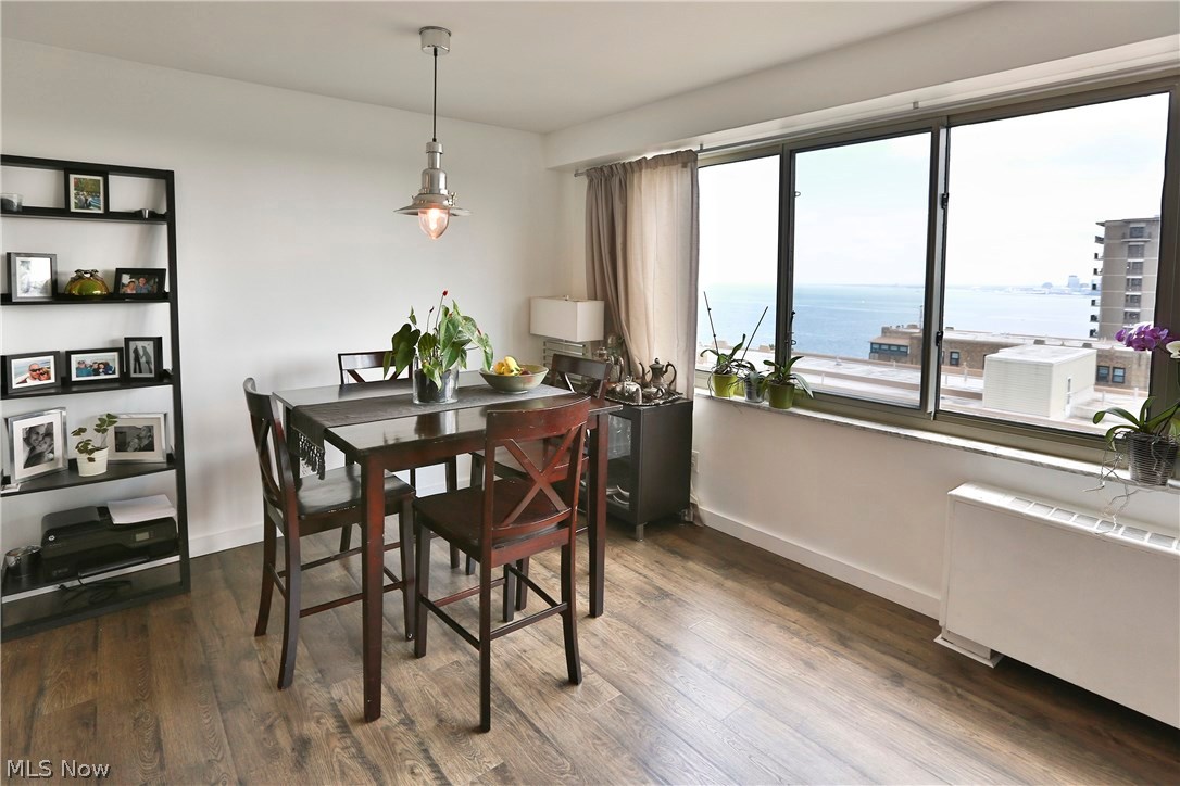Marine Towers East Condo - Residential Lease