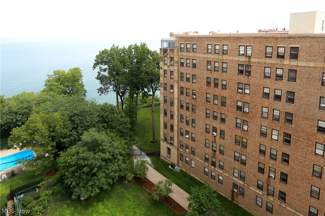Marine Towers East Condo - Residential Lease