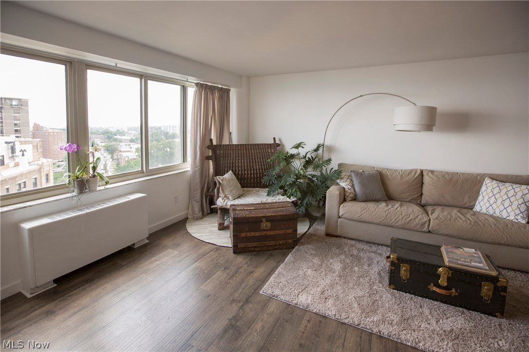 Marine Towers East Condo - Residential Lease