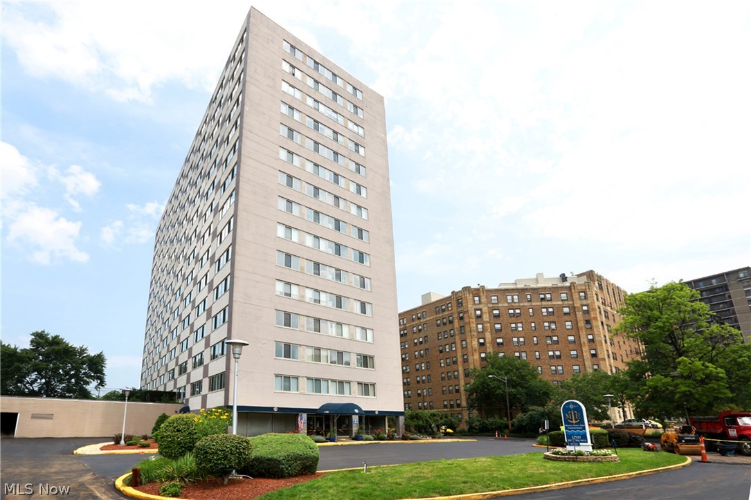 Marine Towers East Condo - Residential Lease