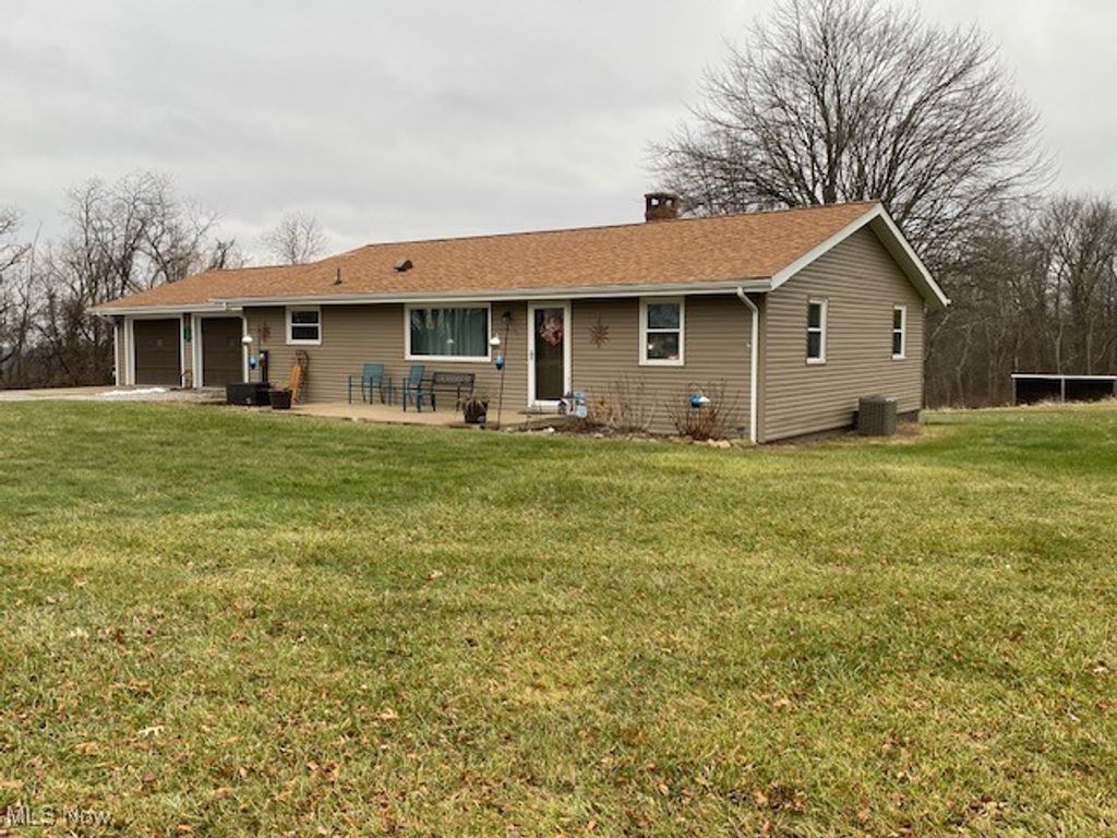 Photo of 1574 Township Road 246, Toronto, OH 43964 (MLS # 5180175)